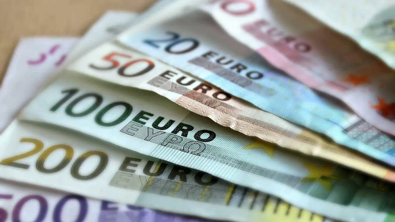 AdC lança inquérito aos bancos para avaliar limitações à