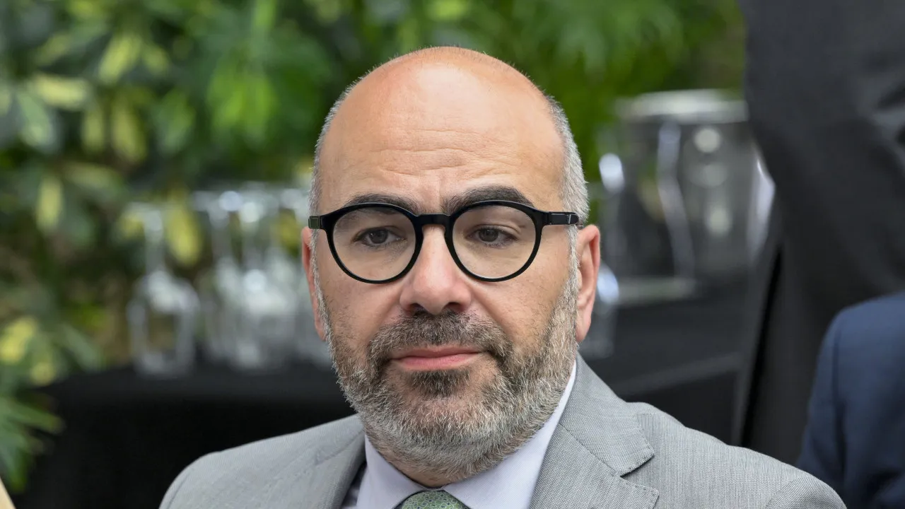 Afinal, quem pode comprar a TAP? Ministro Pinto Luz dá