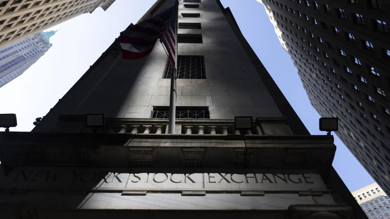 Bolsa de Wall Street negoceia mista na abertura
