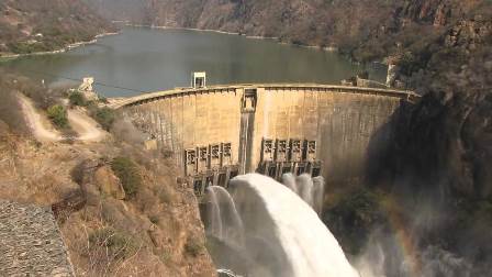 CAHORA BASA BASA Líquido hidrelétrico resultante de 14