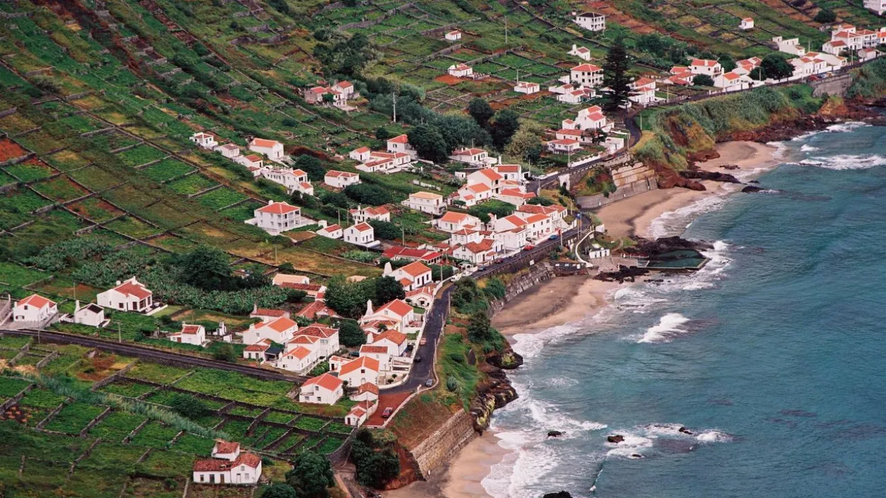 CGTP defende urgente aumento geral dos salários nos Açores