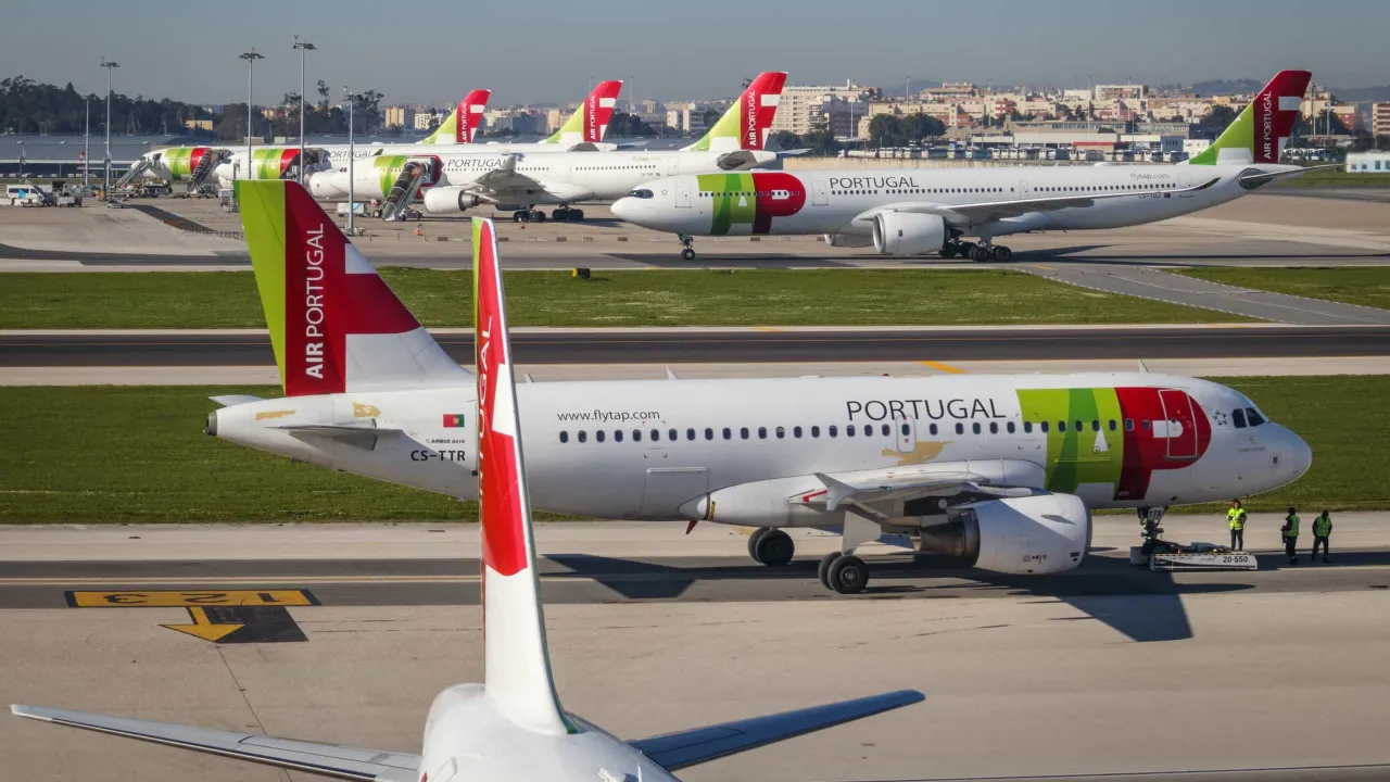 Como foi feita a privatização de outras companhias aéreas