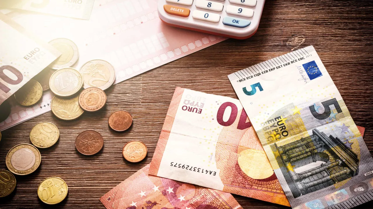 Crescimento do PIB de Espanha acelera para 0,7% no 2.º