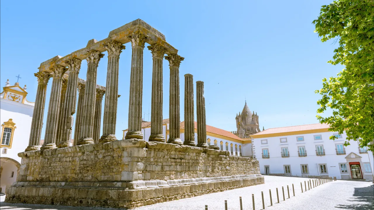 Évora começa a aplicar taxa turística a partir de