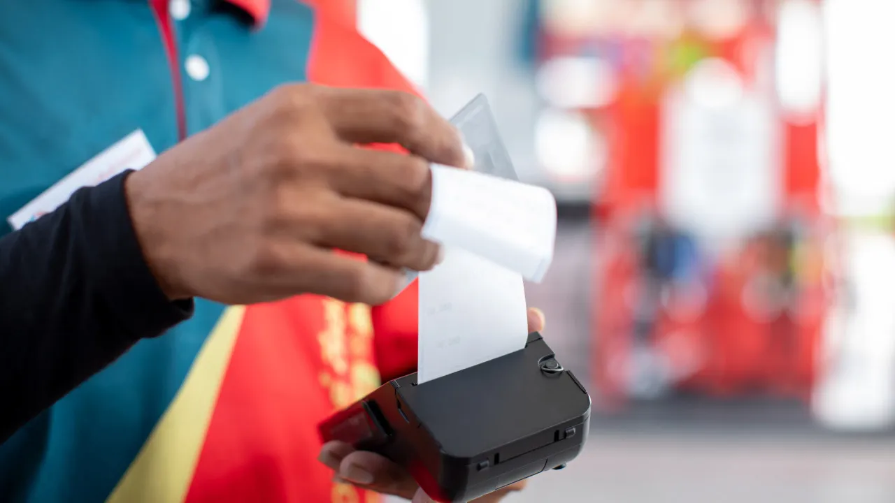 Impostos representam metade do preço da gasolina e do