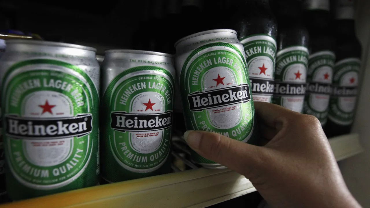 Lucros da cervejeira Heineken sobem para 744 milhões no 1.º