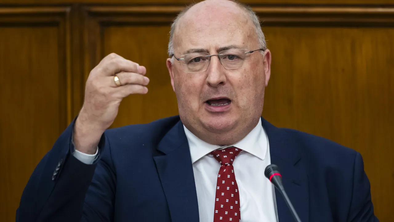 Ministro quer apoios a excedentes no Douro prontos até