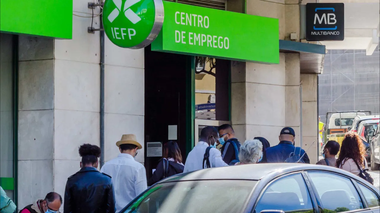 Número de pessoas com subsídio de desemprego é o mais baixo