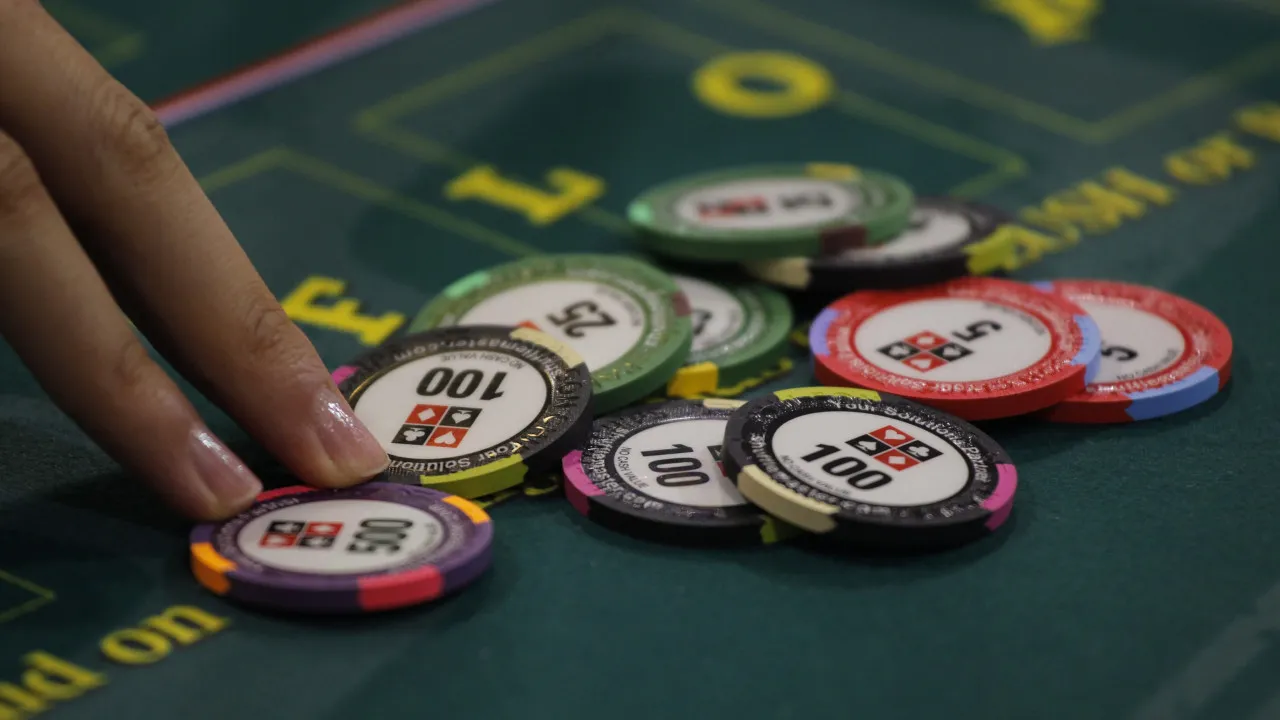 Transações suspeitas nos casinos de Macau caem 14,9% na 1.ª