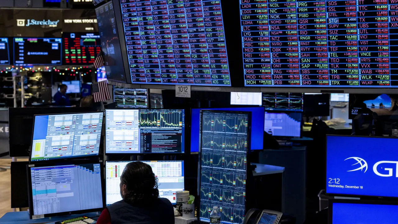 Wall Street abre mista em sessão marcada pela queda da Tesla