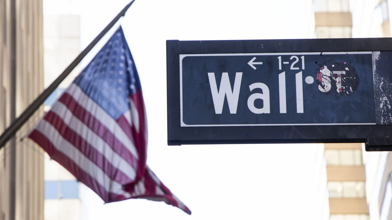 Wall Street fecha com máximos e o S&P a registar 5.º recorde