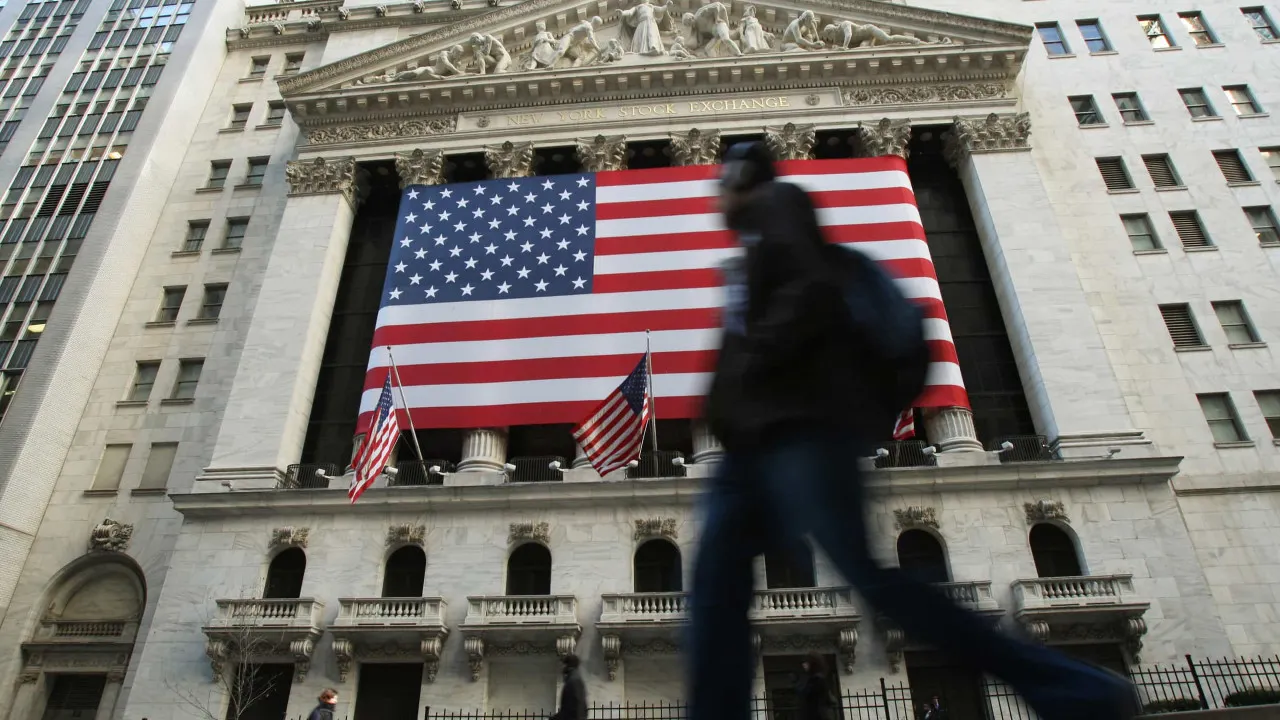 Wall Street fecha em alta com recordes do S&P500 e Nasdaq
