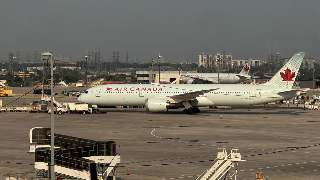 Air Canada suspende todas as ligações aéreas devido a greve
