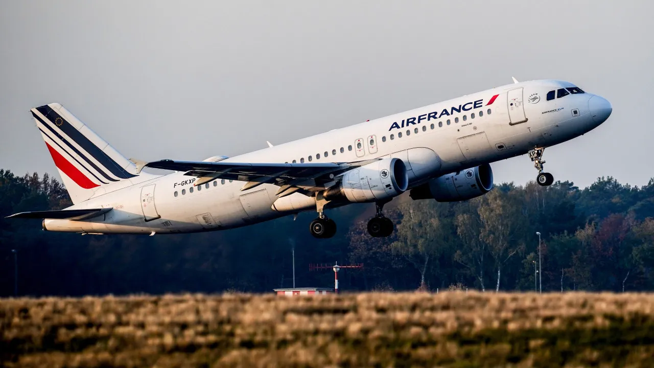 Air France-KLM passa de prejuízo a lucro de 401 ME no 1.º