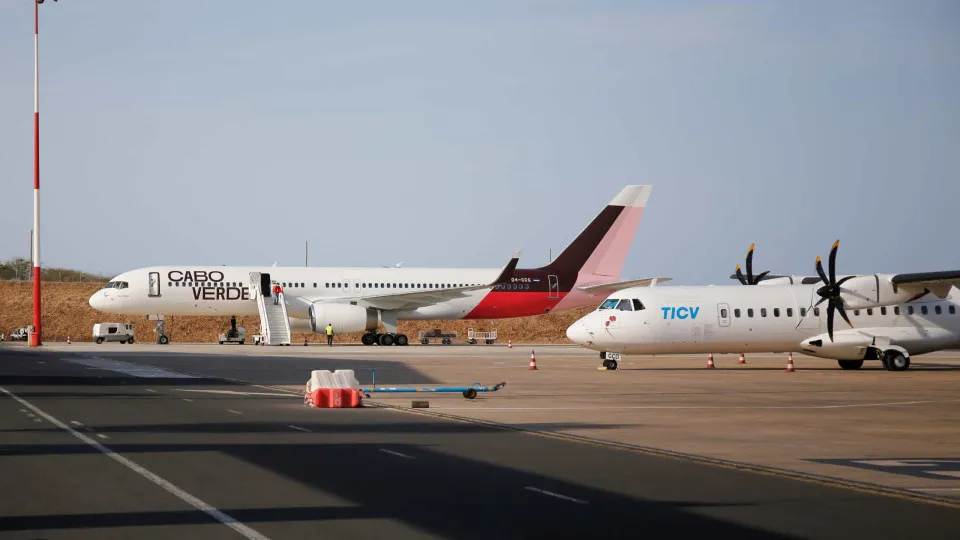 Aviões da TACV forçados a ativar plano de contingência após