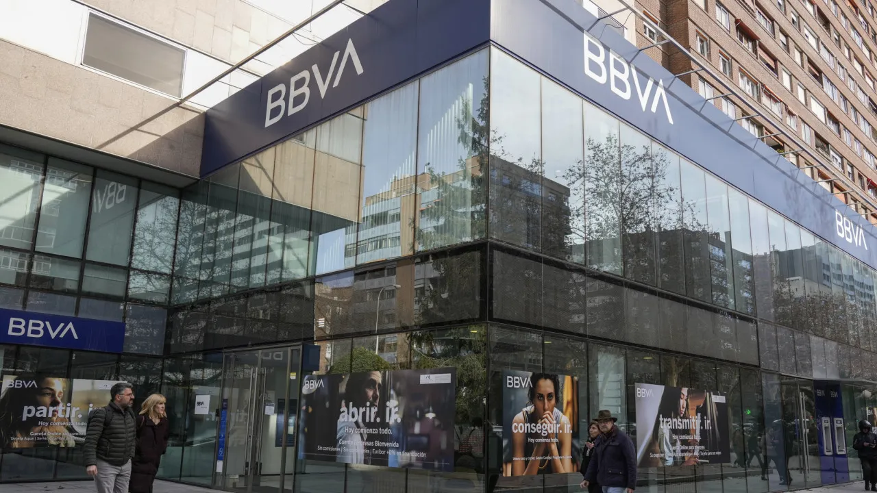 BBVA decide avançar com OPA sobre Sabadell