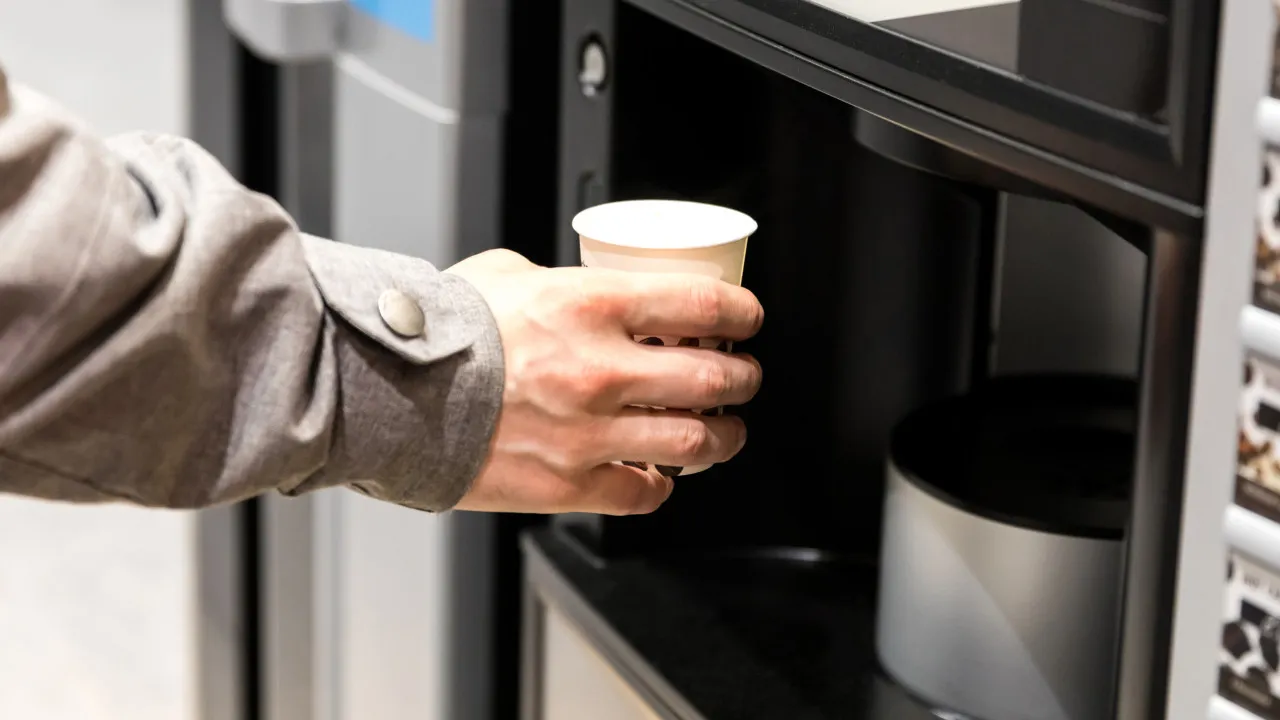 Bebidas quentes das máquinas automáticas fora do 'IVA da