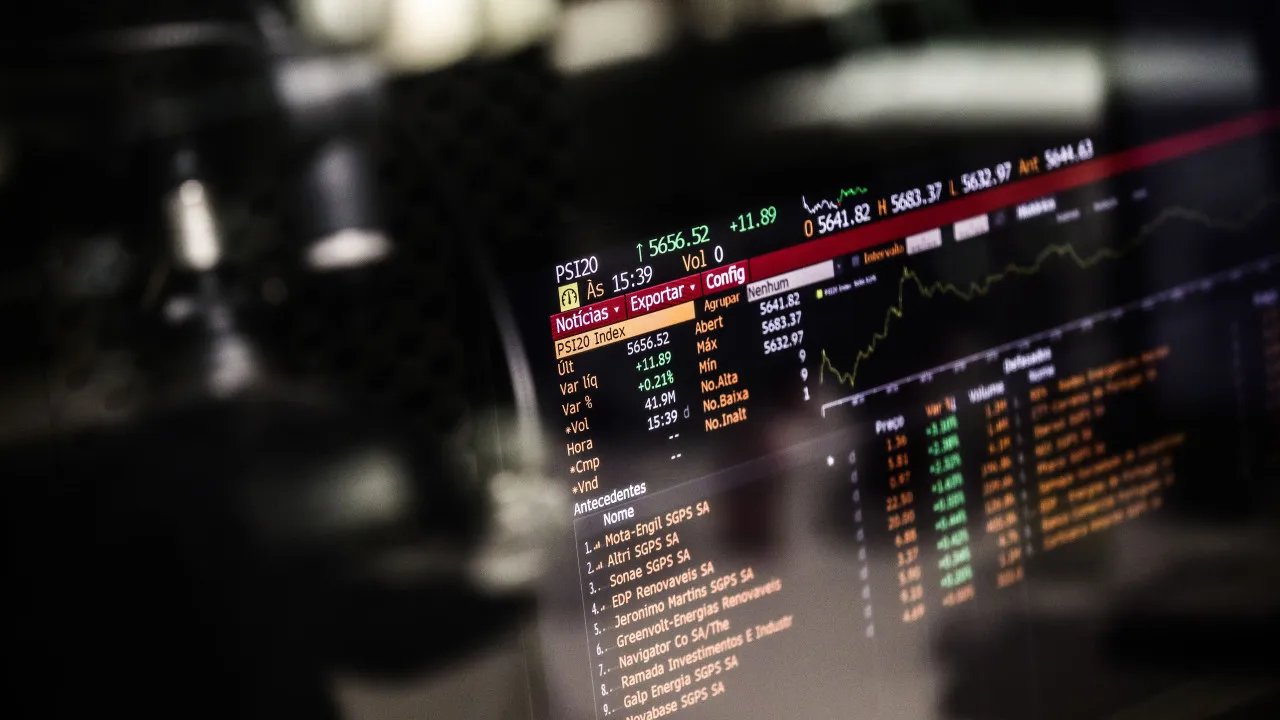 Bolsa de Lisboa fecha em baixa numa Europa sem tendência
