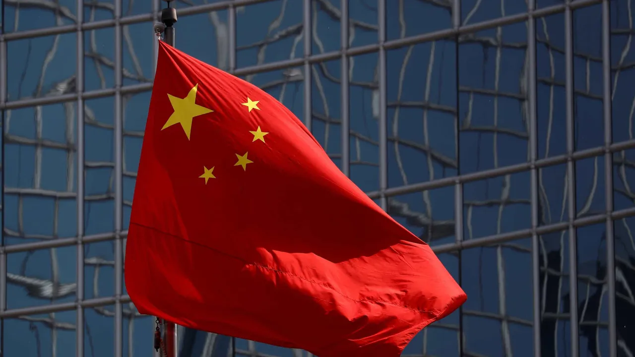 Comércio externo da China desafia previsões e cresce em