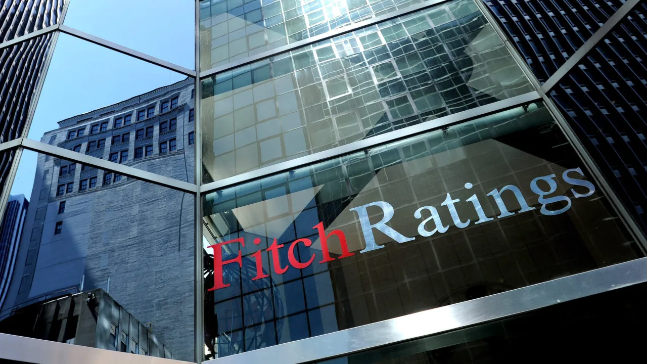 Fitch mantém 'rating' de Moçambique em CCC mas piora