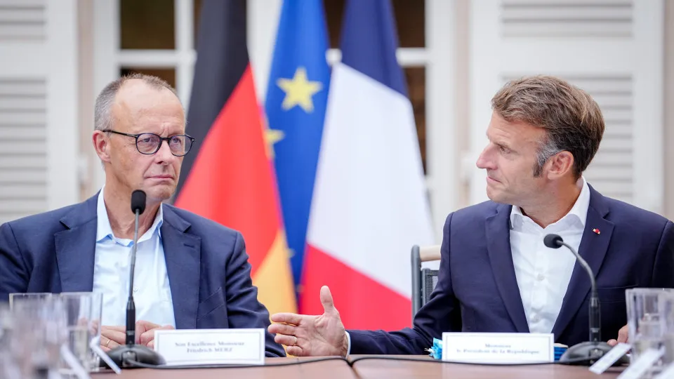 Fortalecer UE na Economia e Defesa? Macron e Merz querem