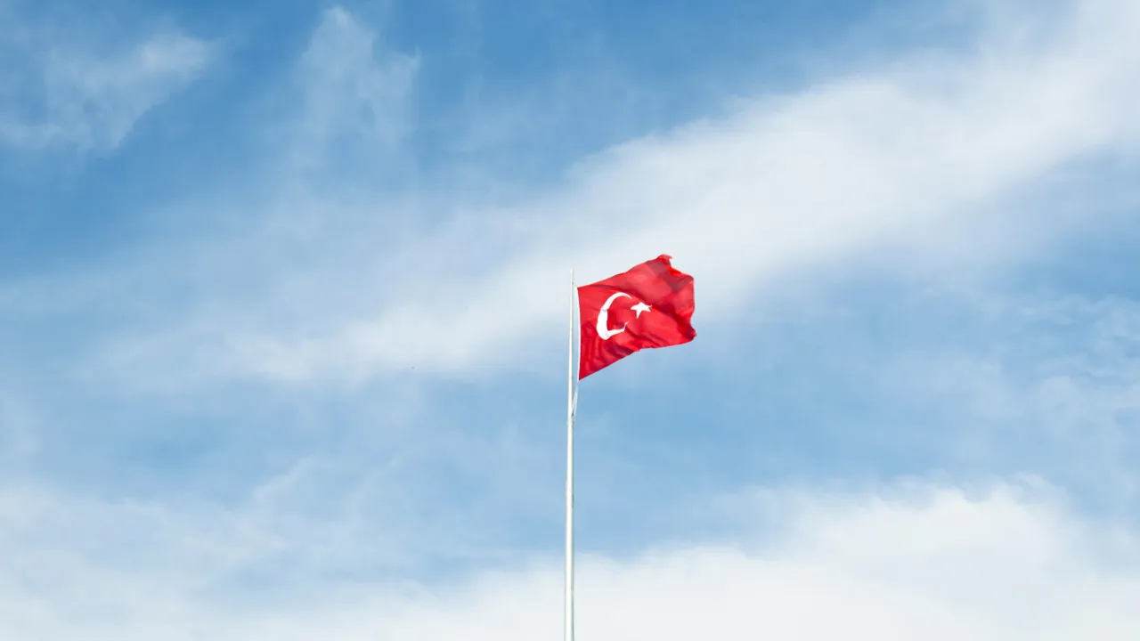 Inflação na Turquia desacelera para mínimo de 44 meses ao