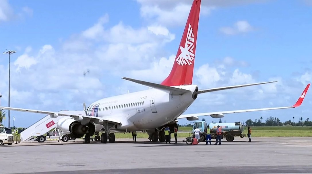 LAM recebe nova aeronave - Jornal Notícias