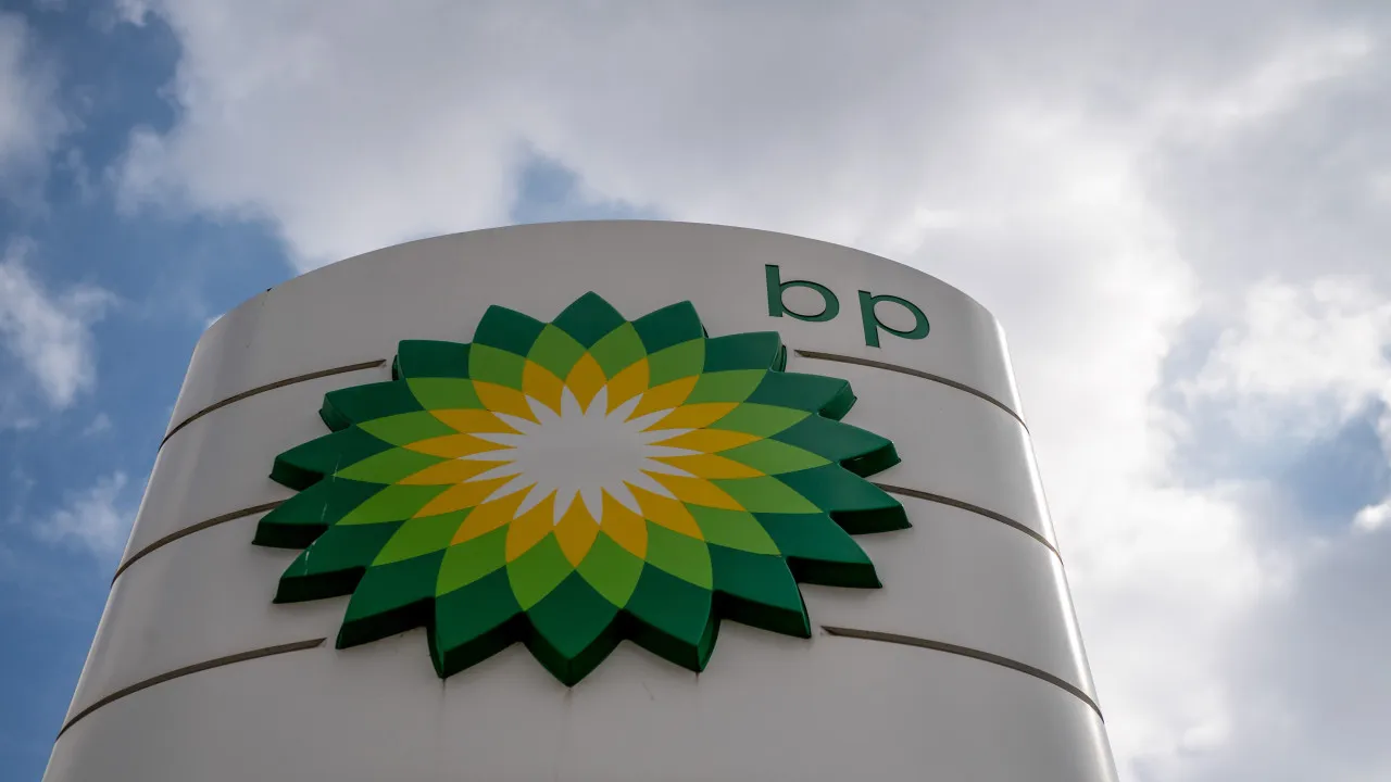 Lucros da petrolífera BP sobem 8,5% para 2.663 milhões no