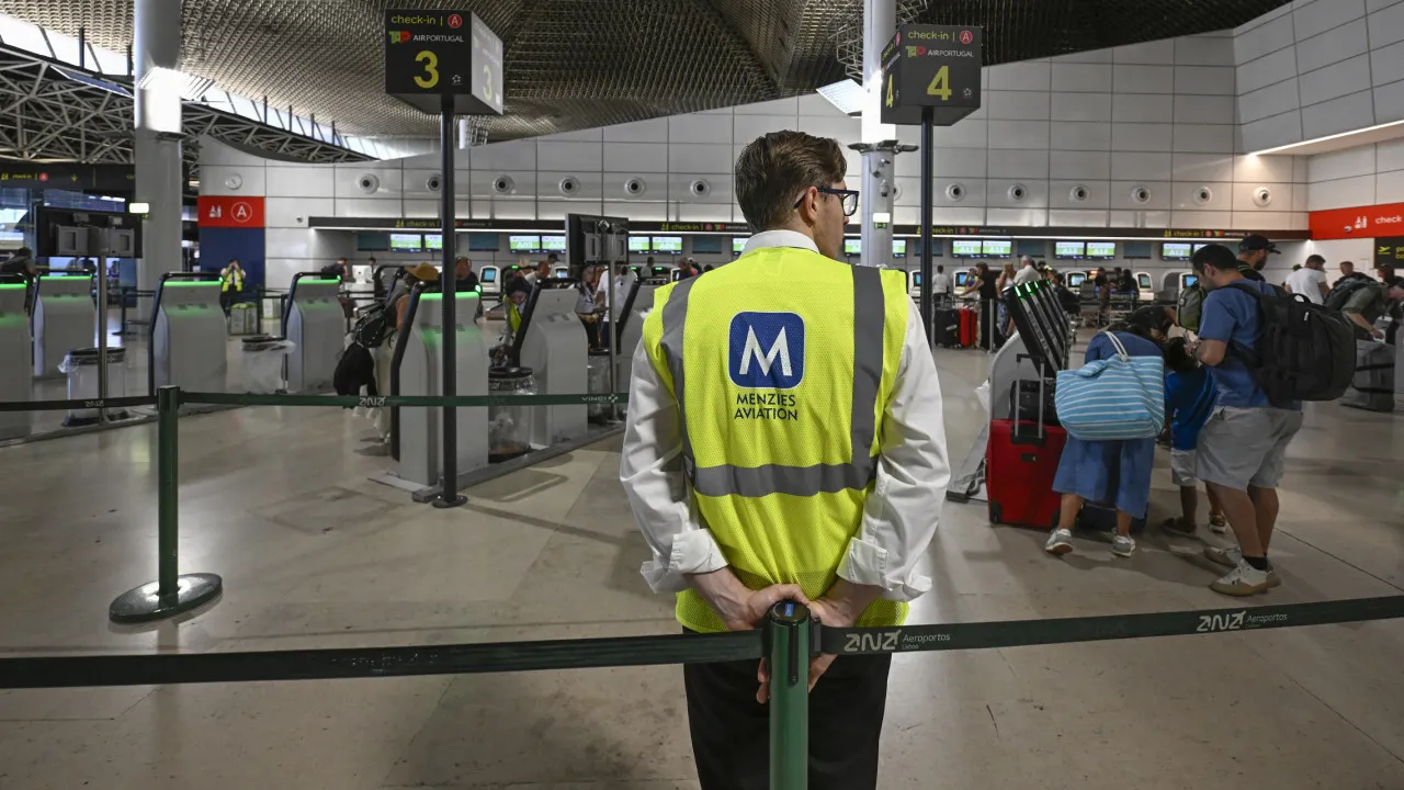 Menzies nega "qualquer acordo" com SIMA para cancelamento de