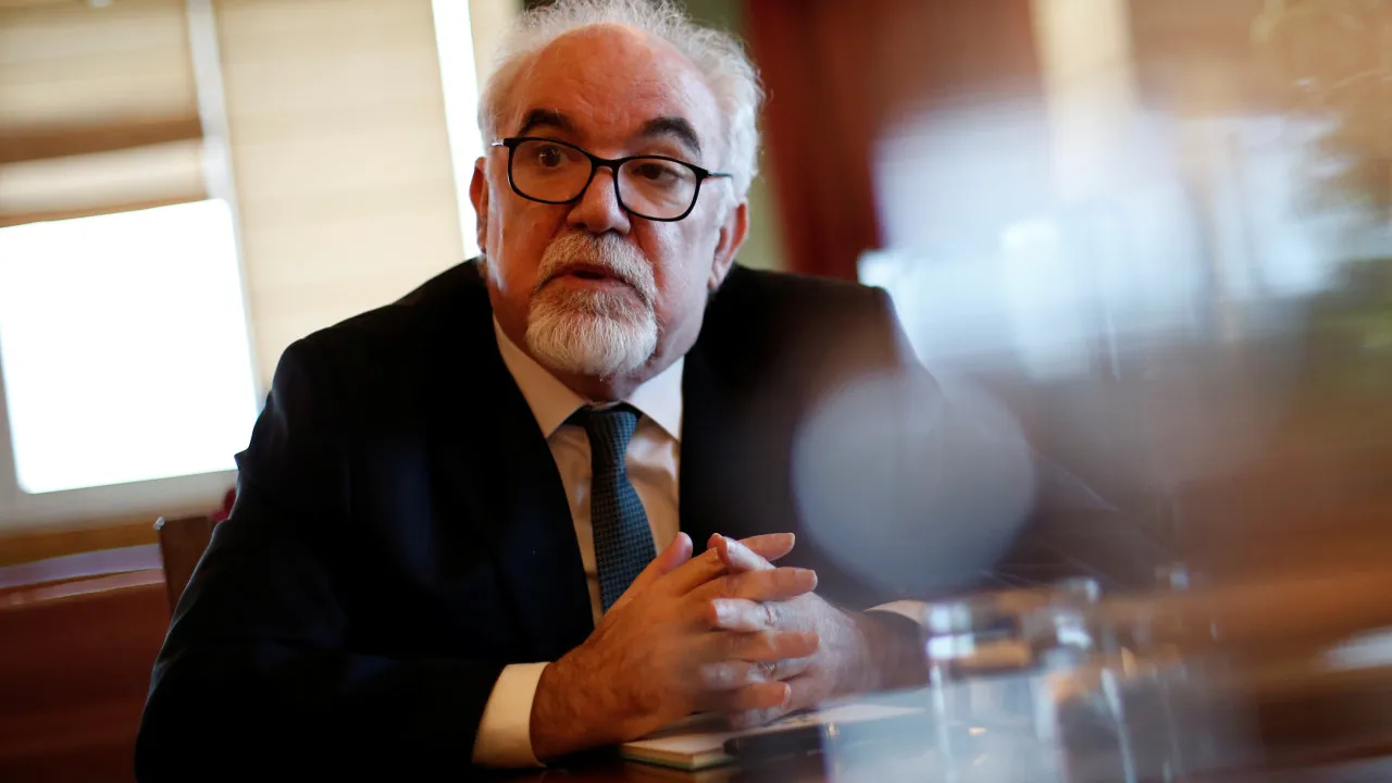 Ministra sobre amamentação? "Infeliz e precipitada, diria