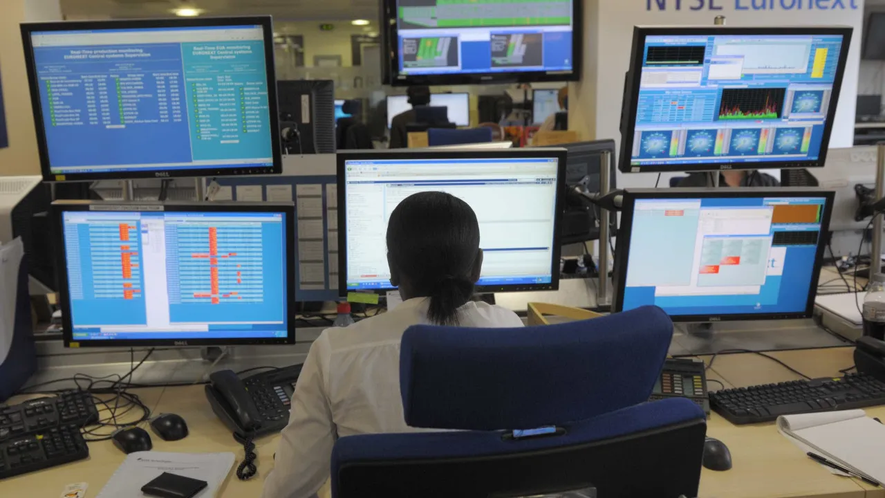 PSI em alta com Mota-Engil a liderar os ganhos e a subir