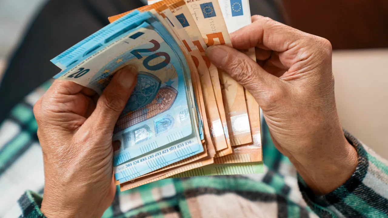 Pensionistas da CGA recebem hoje a reforma (com novas