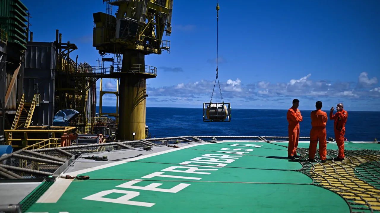 Petrobras regista subida de 193% nos lucros do primeiro