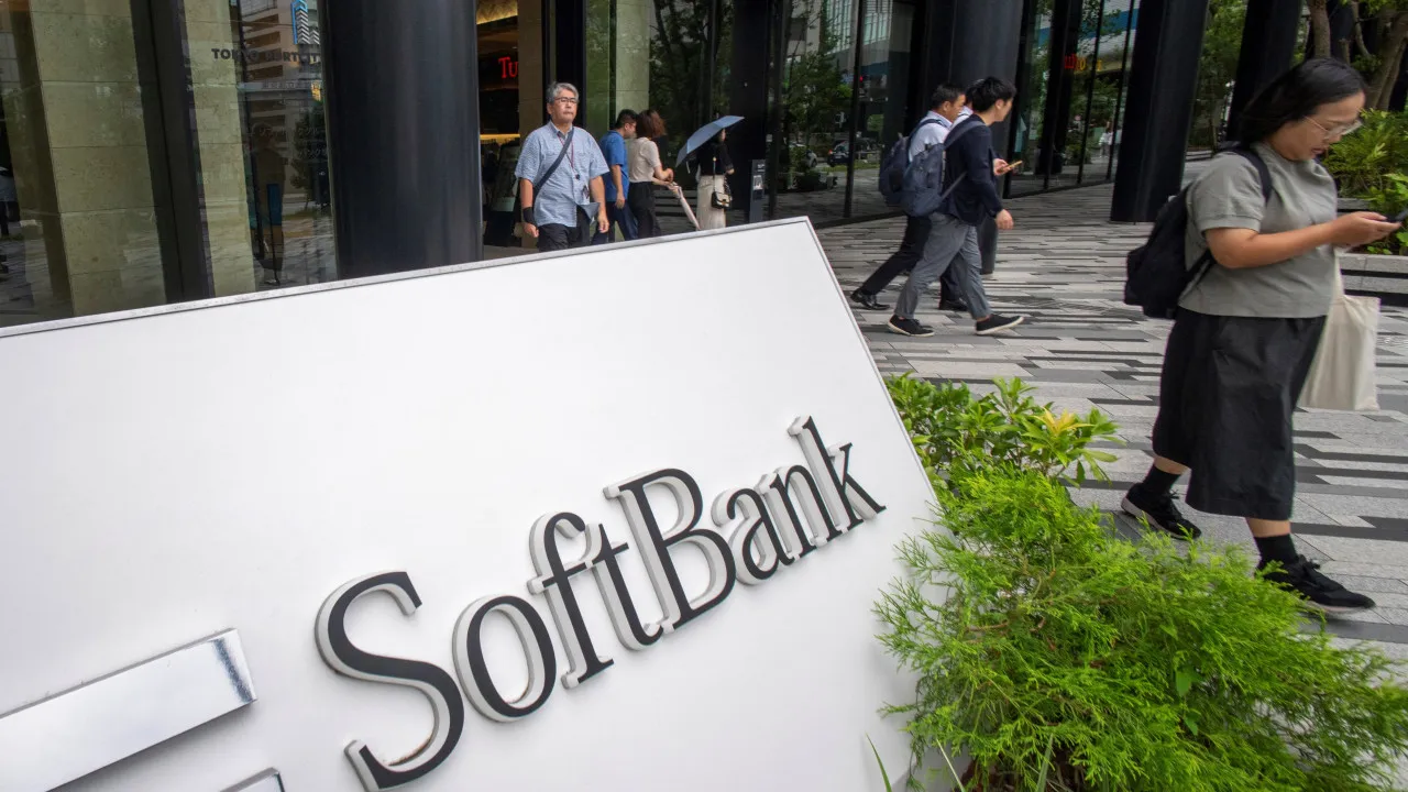 Softbank passa de prejuízos para lucros de 2.460 milhões no
