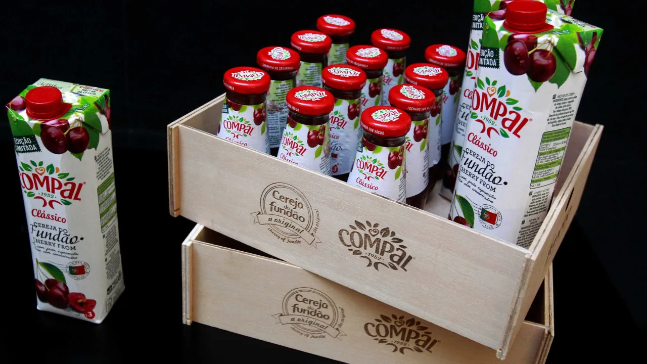 Trabalhadores da Sumol+Compal aprovam moção e pedem reunião