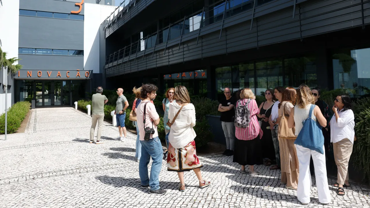 Tribunal suspende fecho da Trust in News (e aguardam-se