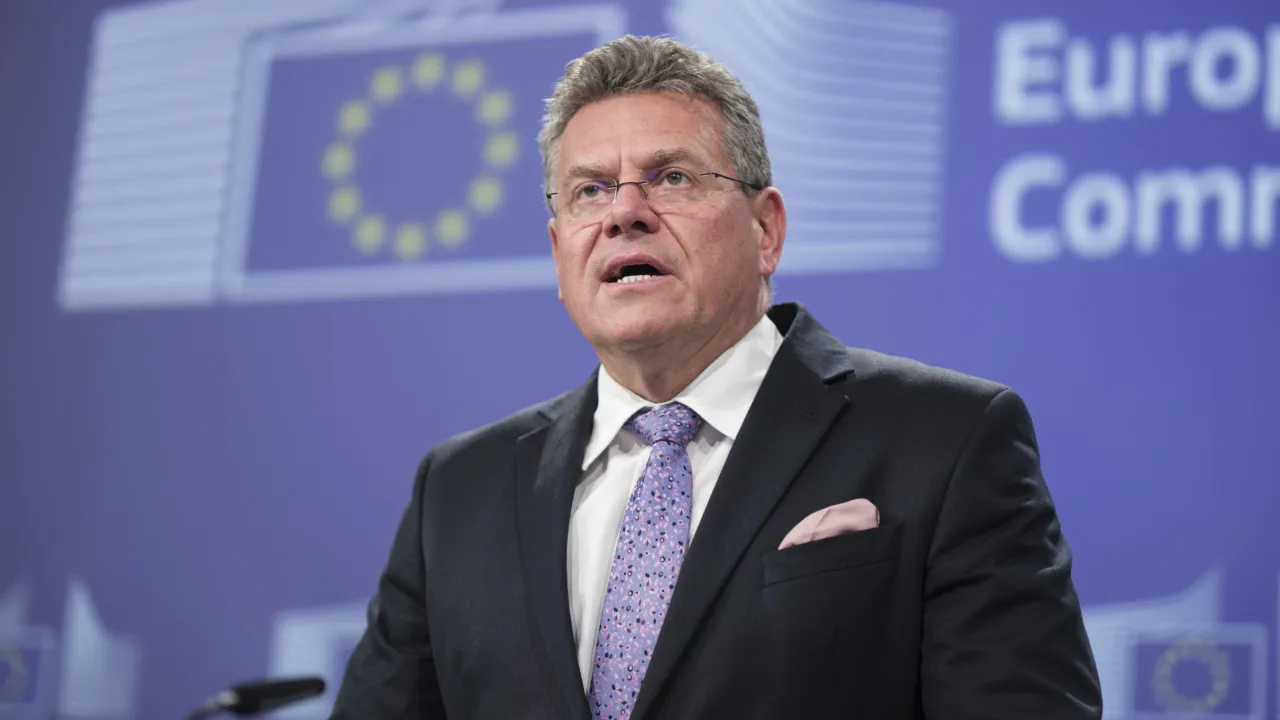 UE e EUA fecham acordo comercial: "Estabilidade e