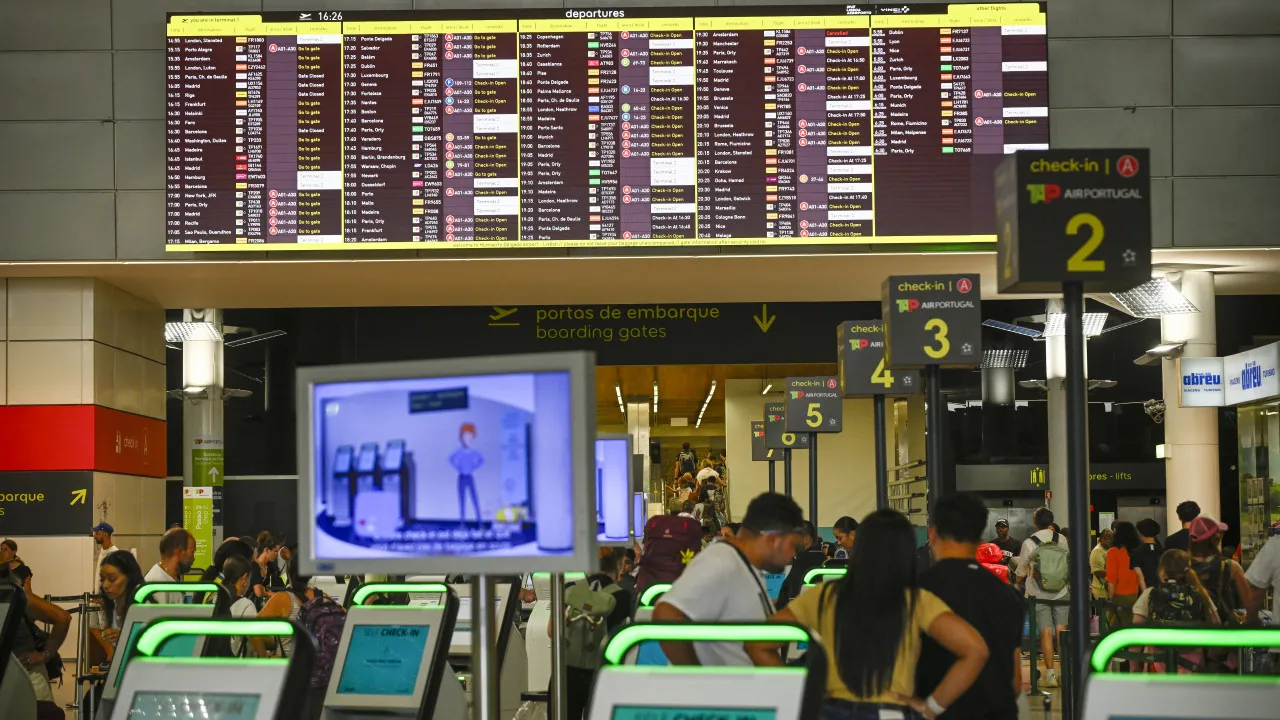 Voo marcado? Atenção, vêm aí novas greves nos aeroportos