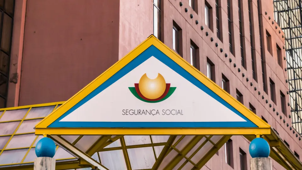 Excedente da Segurança Social sobe para 3.214,9 milhões até