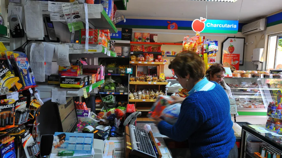 INE revela: Vendas no comércio crescem 3,5% em julho