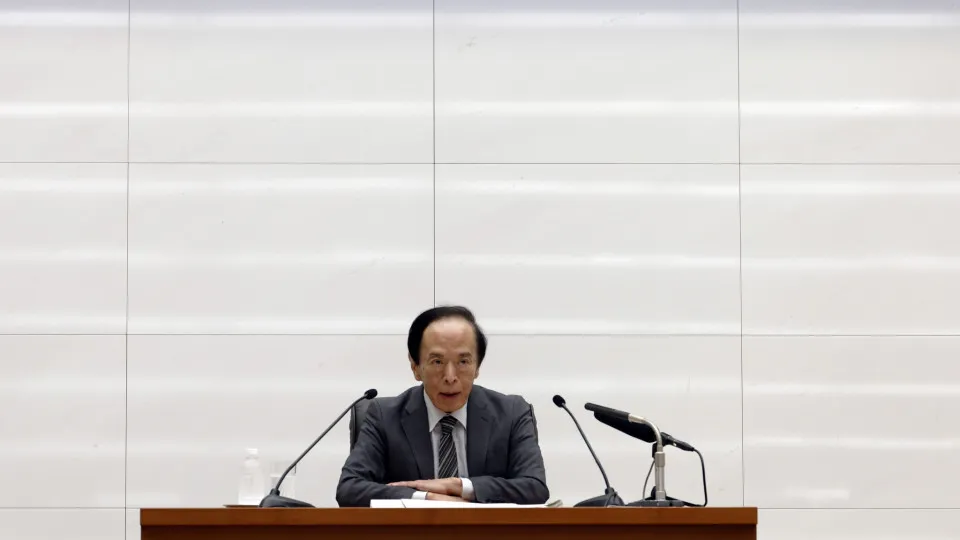 Banco do Japão revê em alta previsão de crescimento da