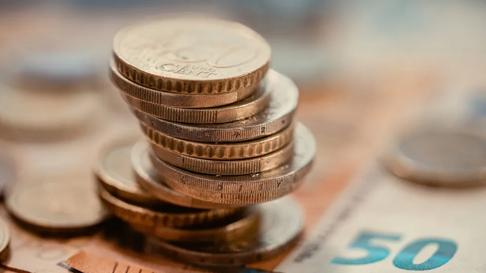 Bancos não veem razão para Governo aplicar mais impostos ao