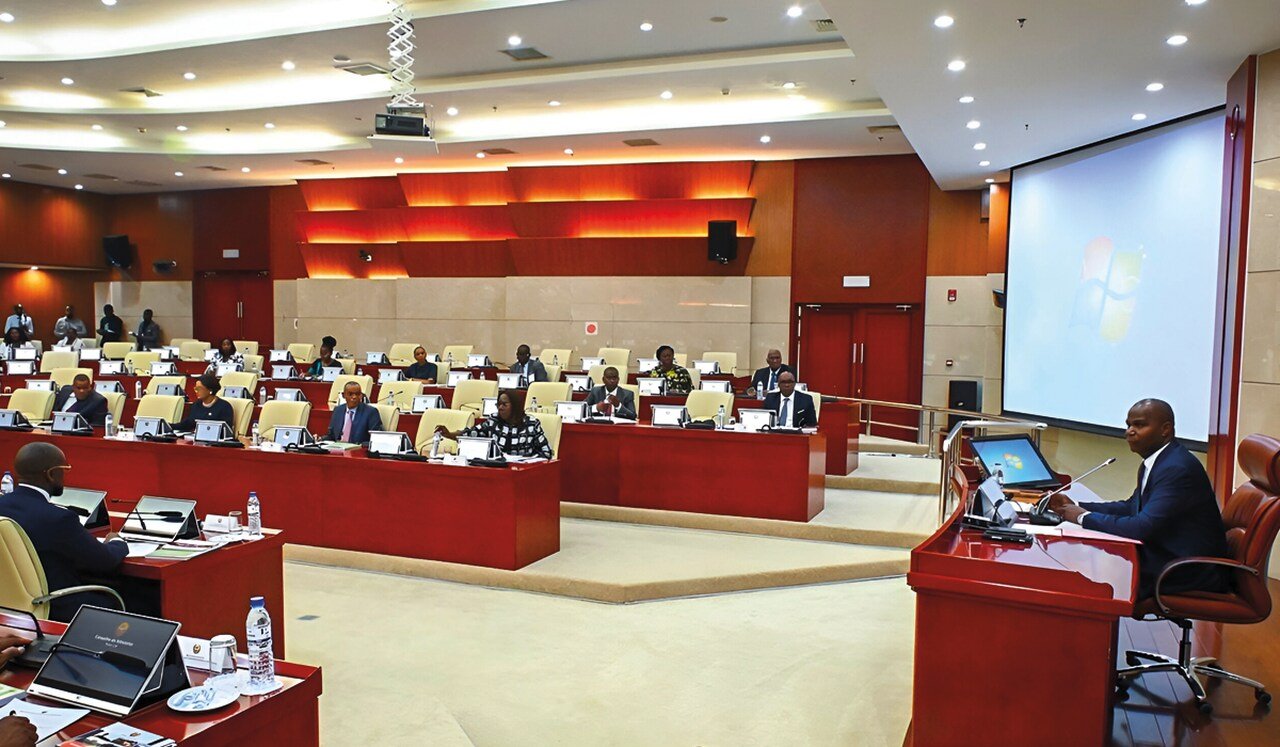 Conselho de Ministros Aprova Novo Regulamento Para Concursos