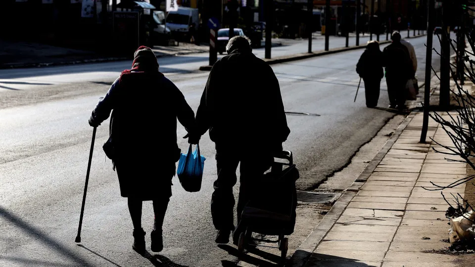 Famílias reformadas têm em média 4 créditos ativos: "Poupar