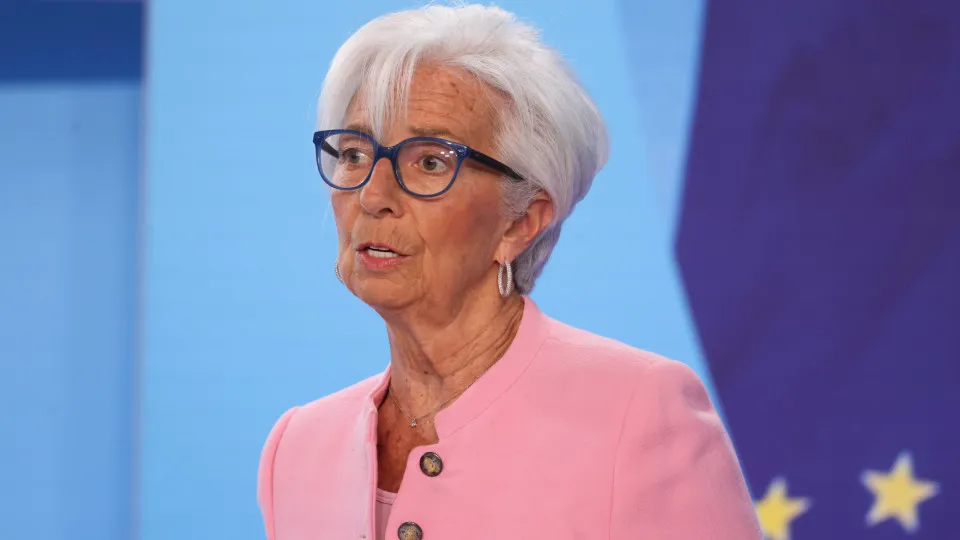 Lagarde pede "criatividade" para enfrentar as