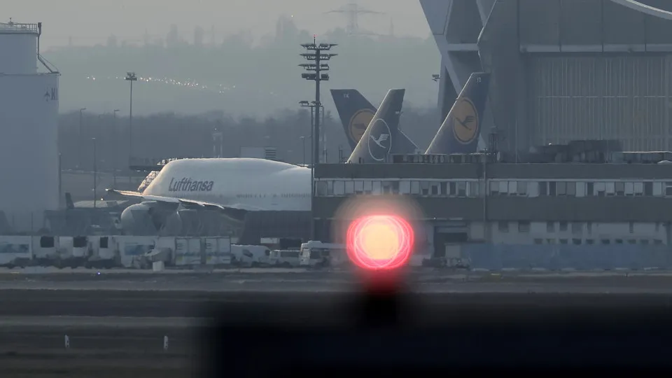 Lucro da Lufthansa sobe 32% para 1.093 milhões até setembro