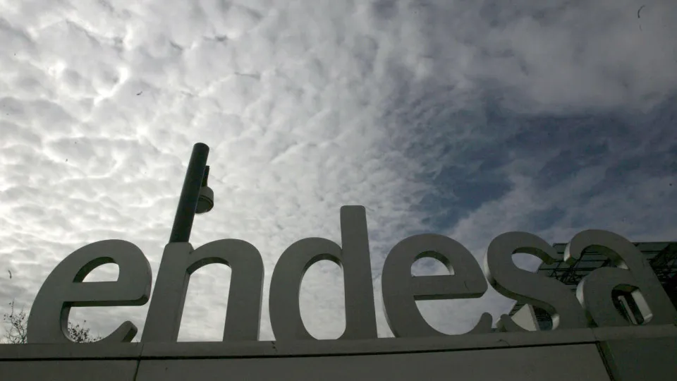 Lucros da Endesa crescem 22% até setembro para 1.711 milhões