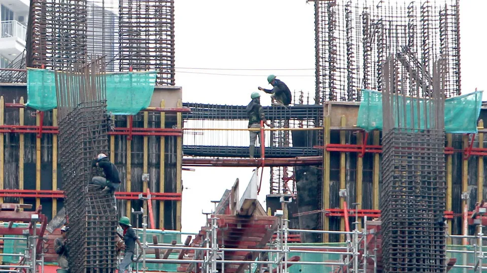 "O pior que pode acontecer". Construção parará 6 meses pelo