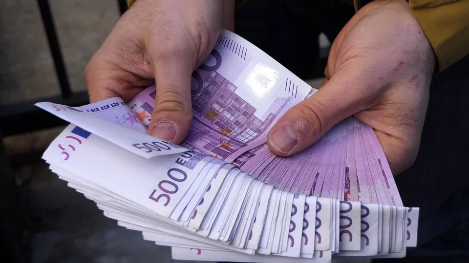 OGE angolano prevê receitas não petrolíferas superiores às