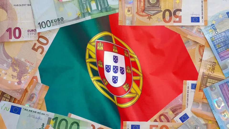 "Última oportunidade": Governo apresenta hoje reajustamentos